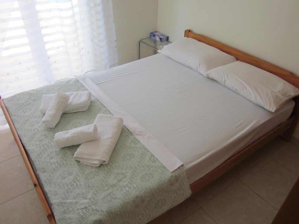 Sunshine Villa Gennadi Room photo